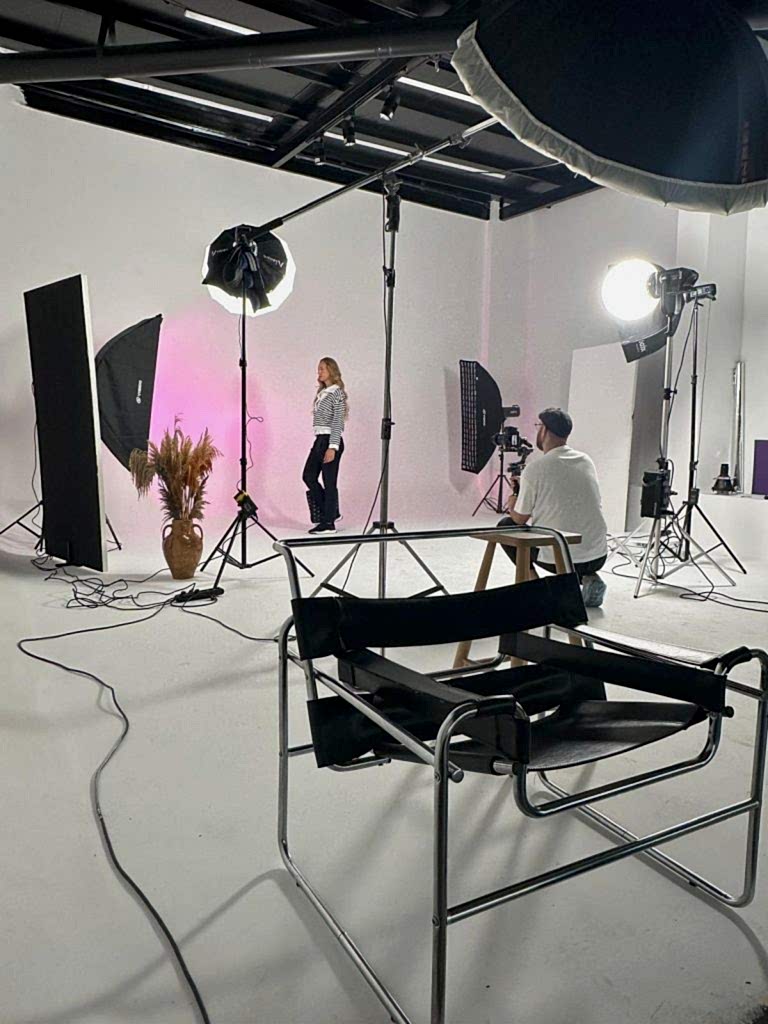 Günlük Haftalık Aylık Kiralık Fotoğraf Video Youtube Studio
