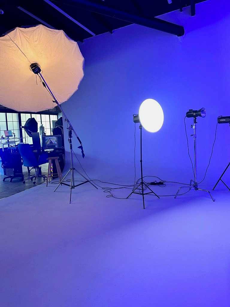 Günlük Haftalık Aylık Kiralık Fotoğraf Video Youtube Studio